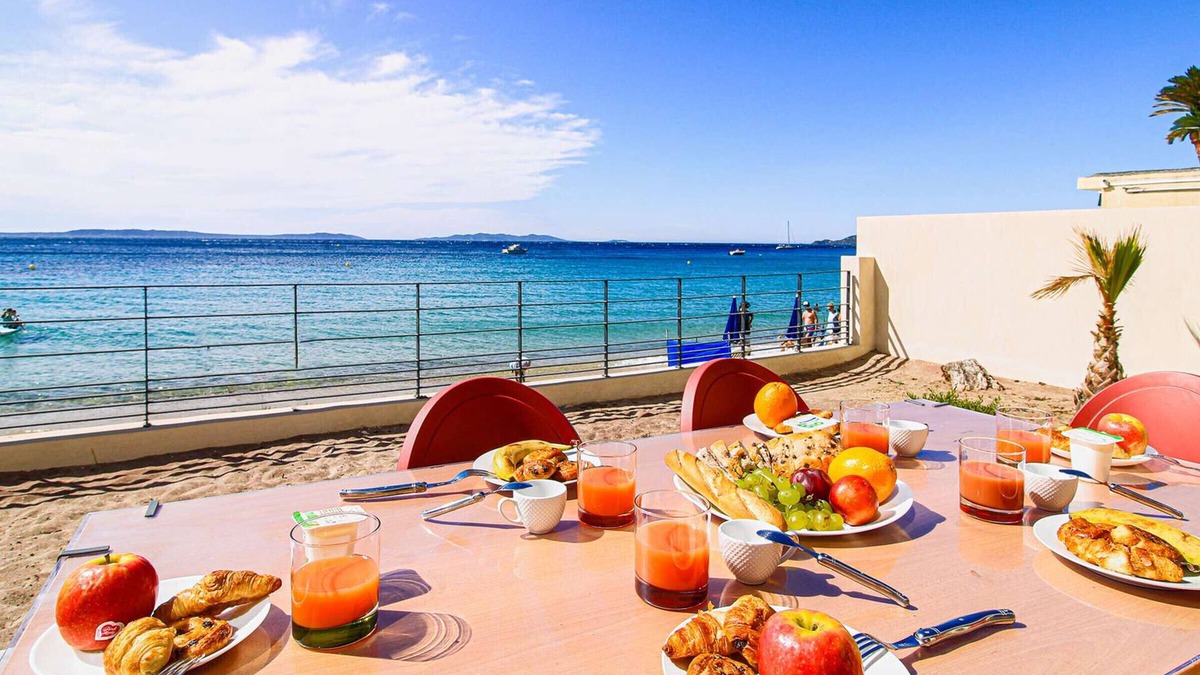 Cavaliere Beach Apartment | Exceptional apartment in Cavalière, beachfront terrace, sleeps 6