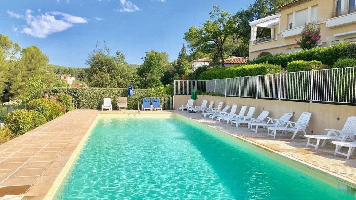 Lorgues Apartment | Exceptional apartment. 5 mins walk from the center of Lorgues.