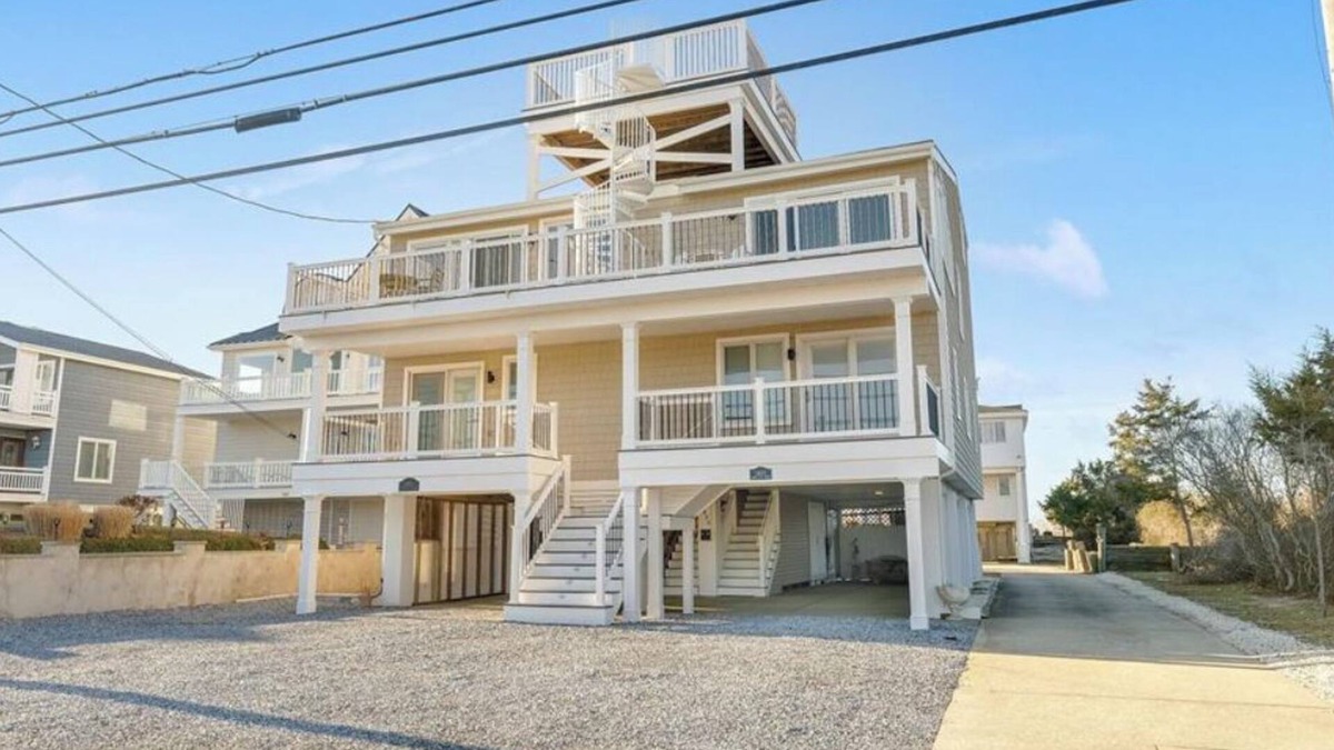 Dennisville House | Exceptional Beach facing townhome with stunning Ocean and Bay views