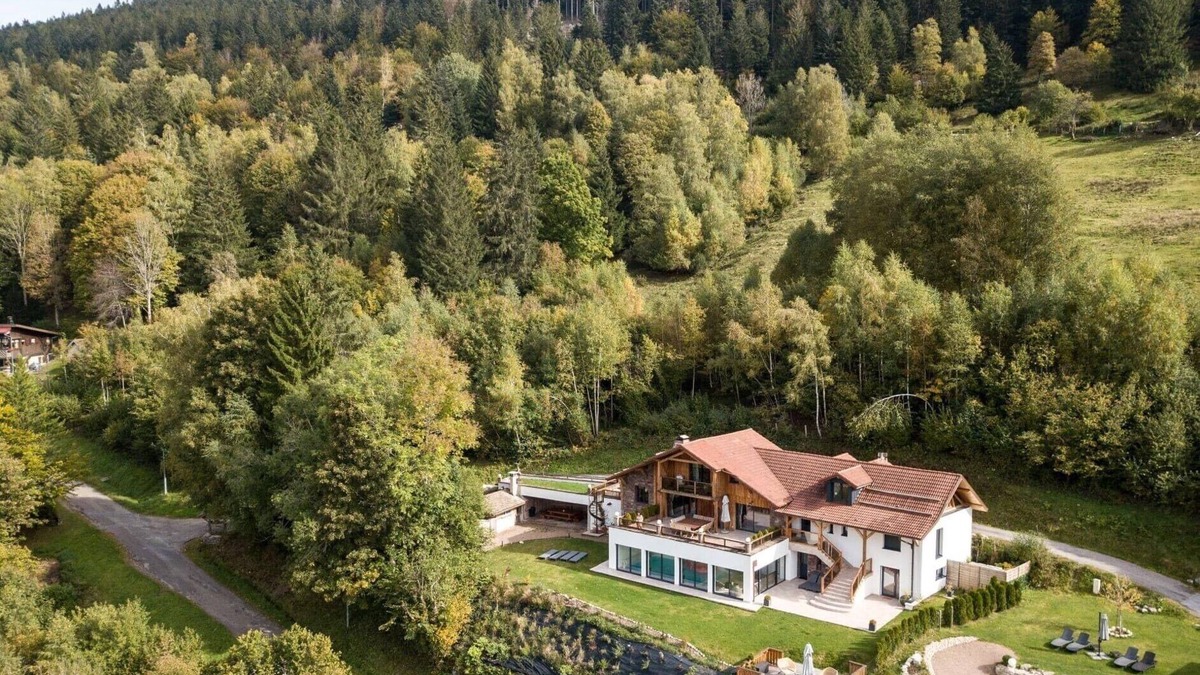 Ventron Ski Chalet | Exceptional chalet with indoor pool, sauna and garden in the village of Ventron