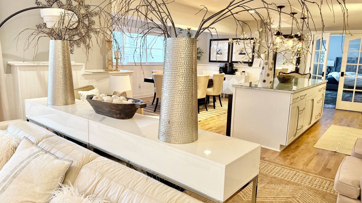 Glendale Apartment | EXCEPTIONAL, CONTEMPORARY 2BD/1BA 4 miles from MAYO