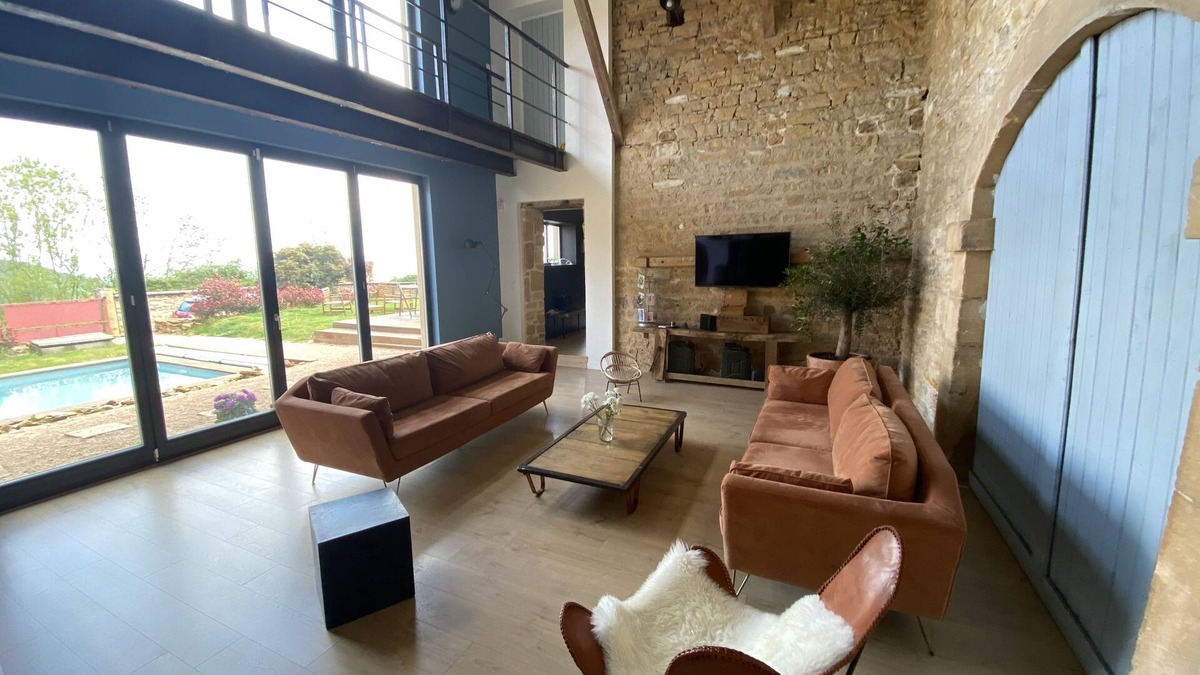 Ville-sur-Jarnioux House | Exceptional 300 m2 house with independent 65 m2 gîte
