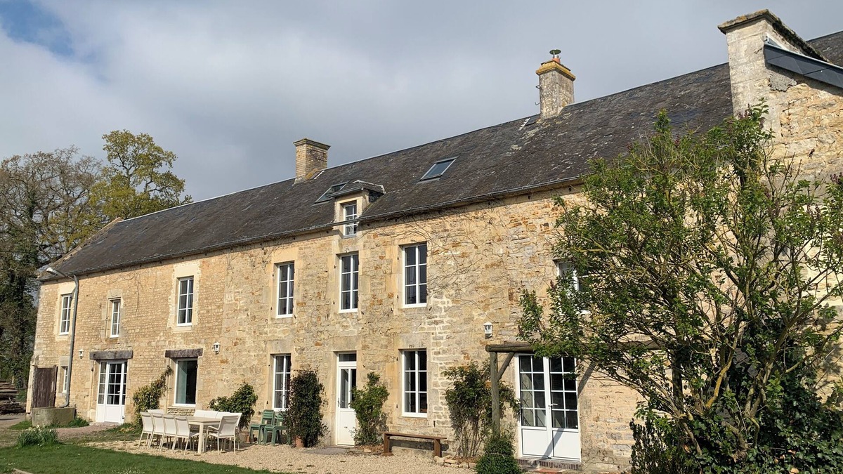 Lingevres House | Exceptional group gîte for families, friends, professionals 24 pers.