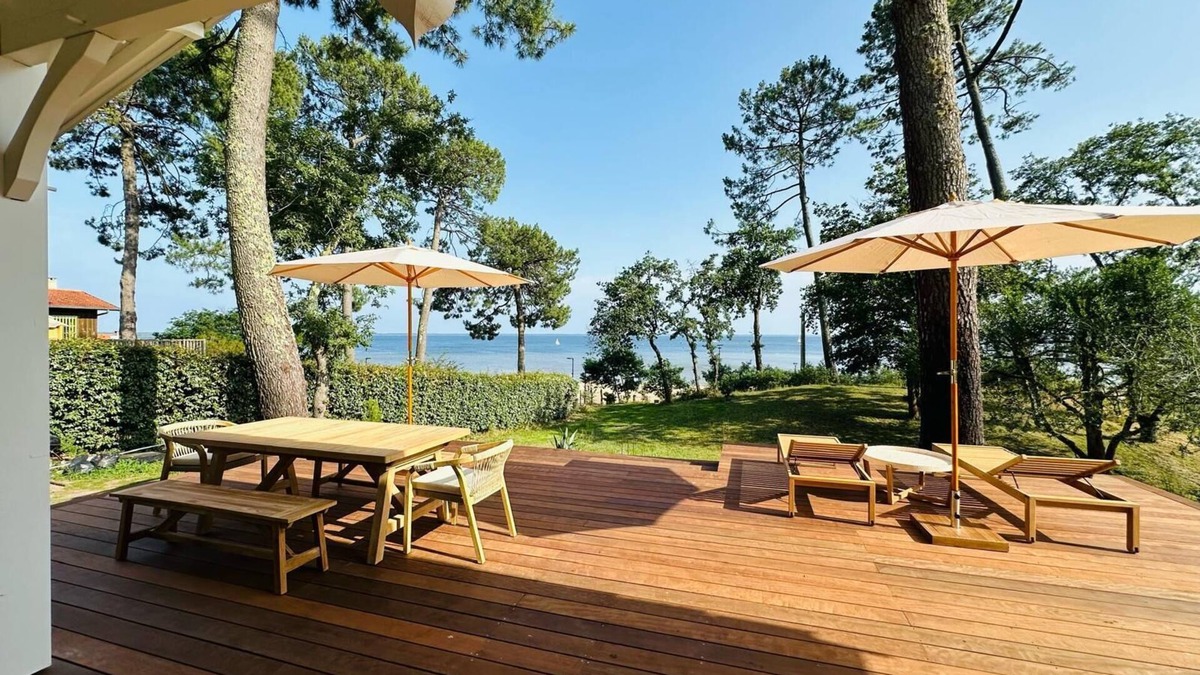 Cazaux House | Exceptional lakeside villa