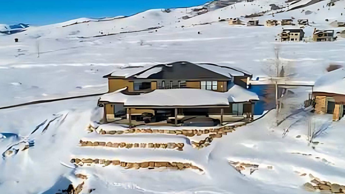 Wolf Creek House | Exceptional luxury 9 bdr 11 bath