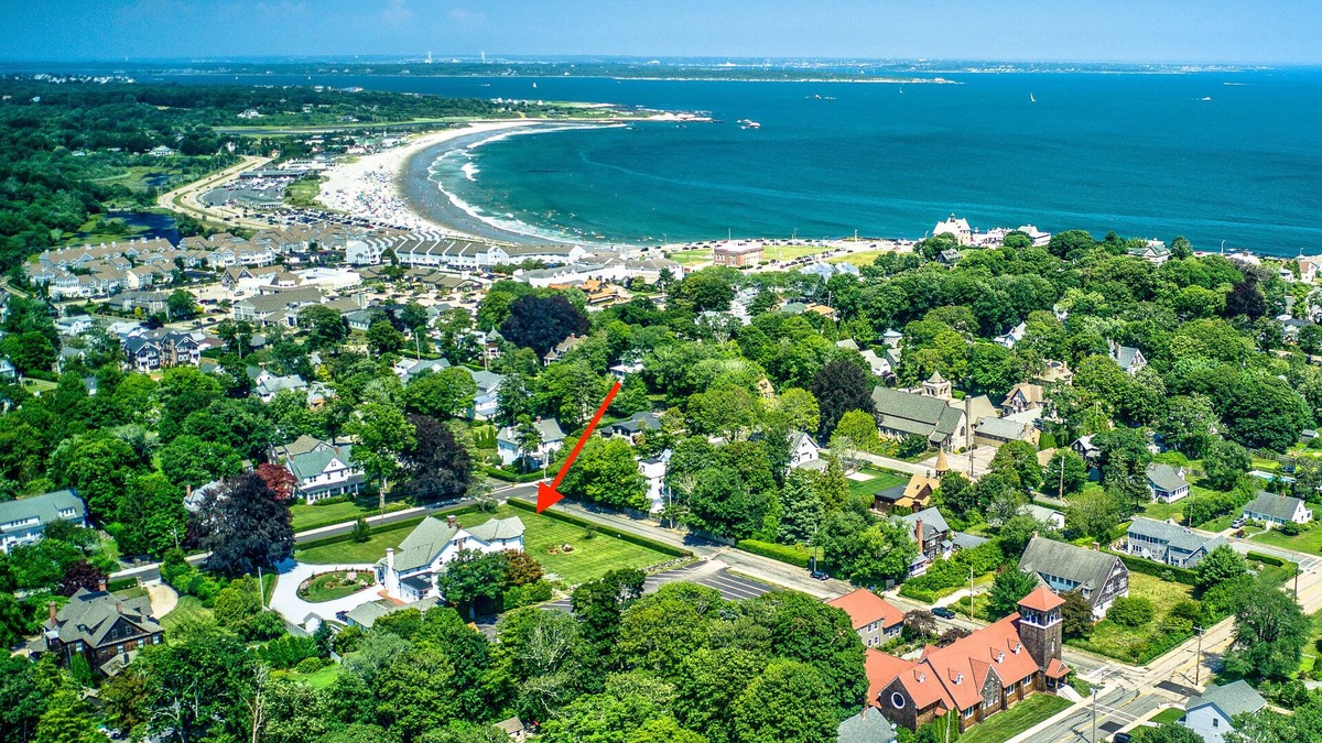 Narragansett Pier House | EXCEPTIONAL Narragansett Pier Historic Home