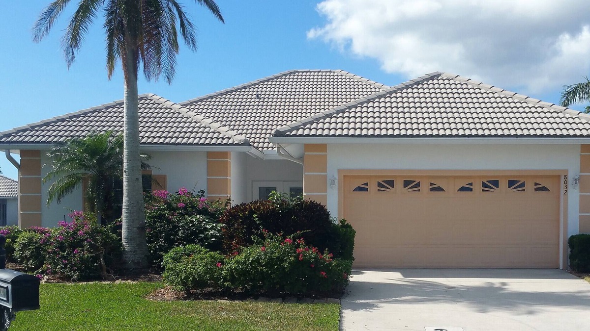 Falcons Glen House | Exceptional Pool & Waterfront Home in Lely Resort - Excellent Reviews!
