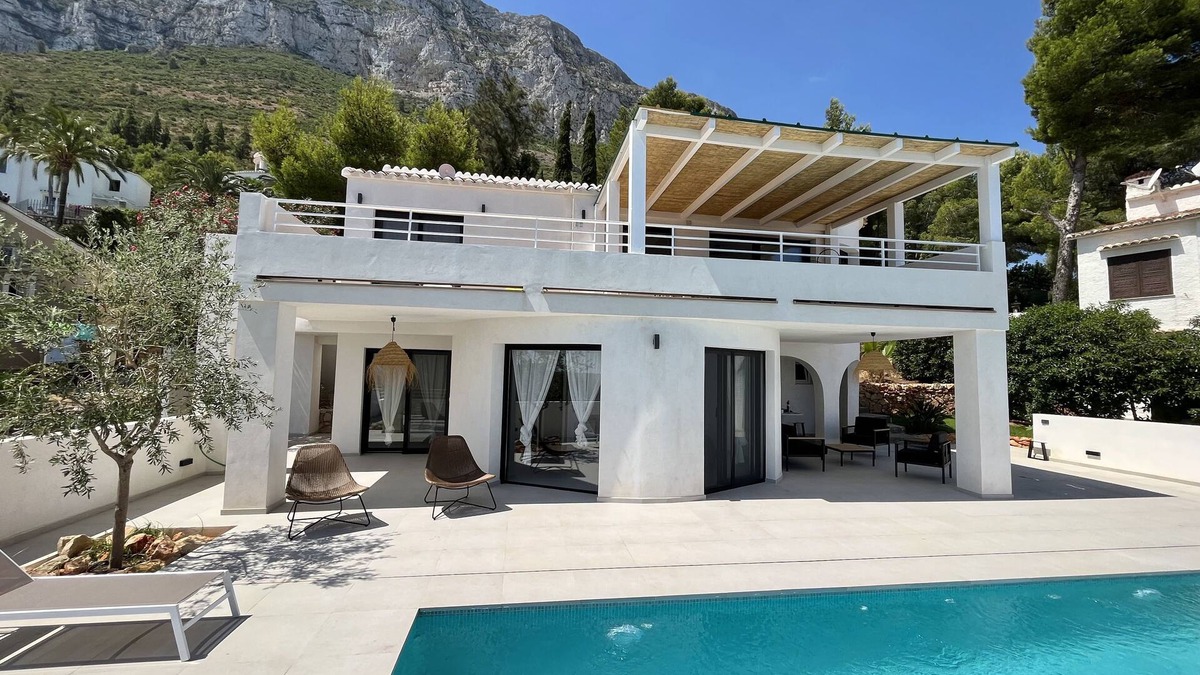 Denia House | Exceptional sea view for this beautiful house entirely renovated