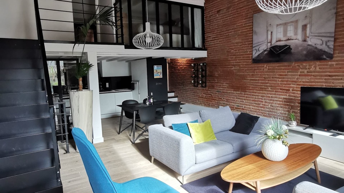 Toulouse Left Bank Apartment | Exceptional T3 with terrace in hypercentre