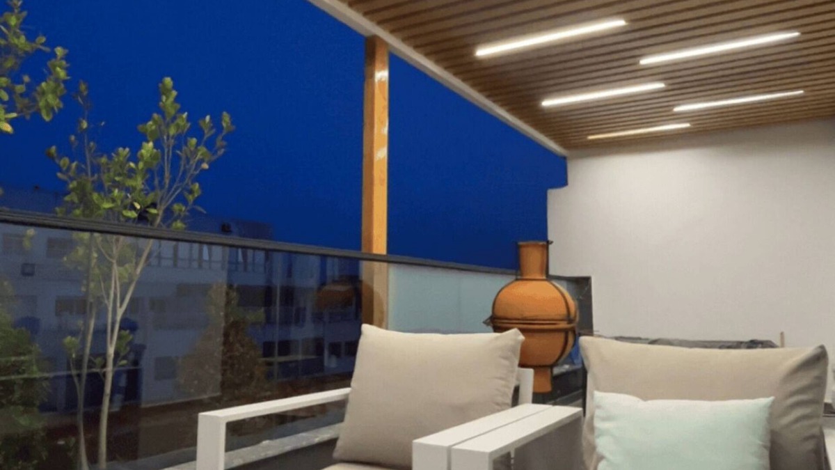 Branes House | Exceptional triplex 200m2 downtown with jacuzzi and table soccer, wifi & iptv