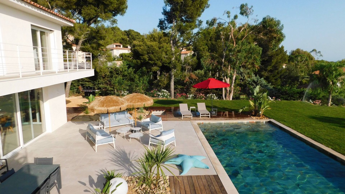 Saint-Cyr-sur-Mer Villa | Exceptional villa, Domaine de Port D'Alon, superb sea view and private pool.