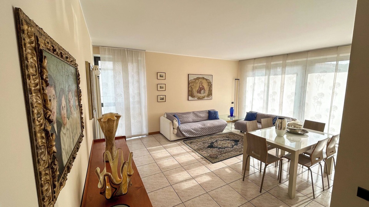 Stazione Apartment | [Exclusive 120 SQM] in the heart of Bergamo