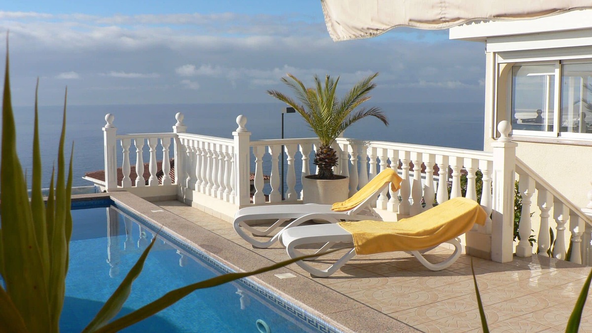 Sauzal House | Exclusive and peaceful private villa with pool and fantastic 180 ° Meerbick