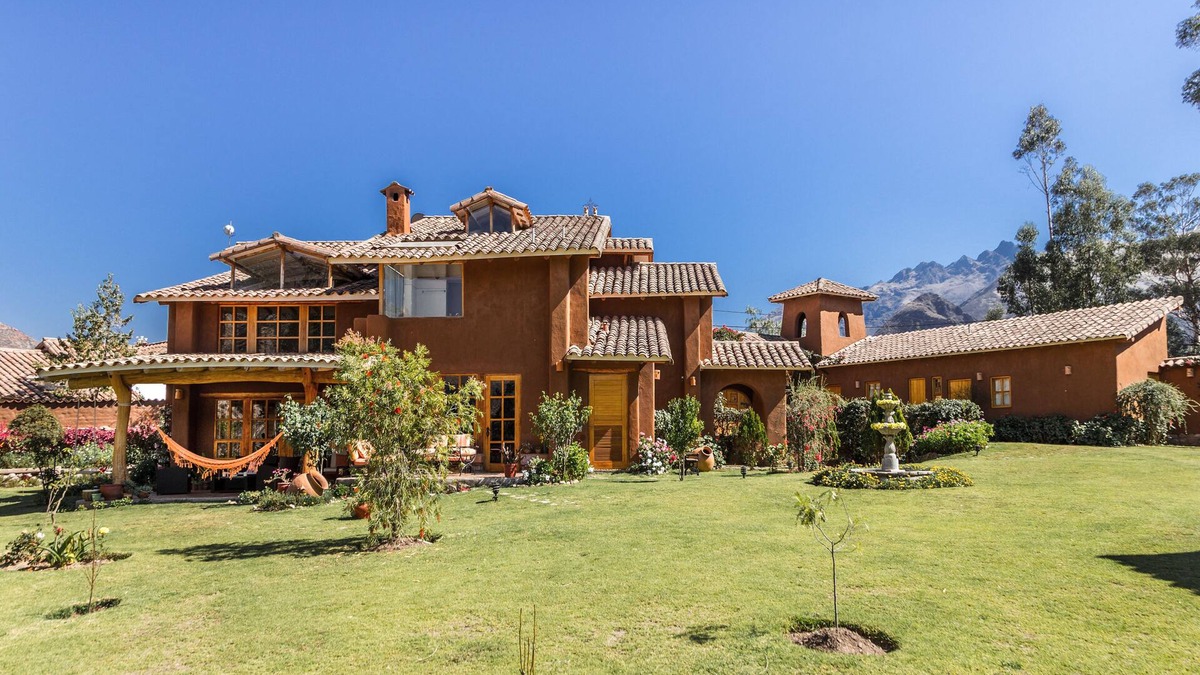 Urubamba Villa | Exclusive Andean Villa – Daily Service Included
