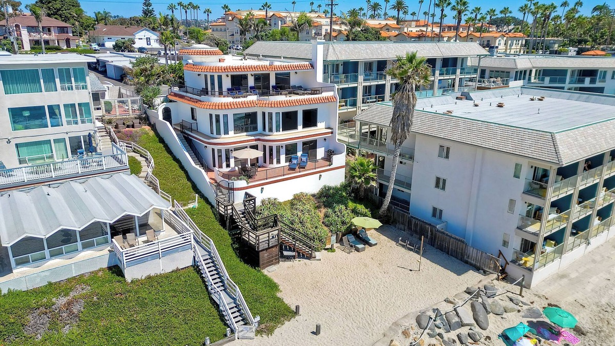 Carlsbad Village House | Exclusive Beachfront Duplex in Carlsbad Village – Ocean Views, Sleeps 9