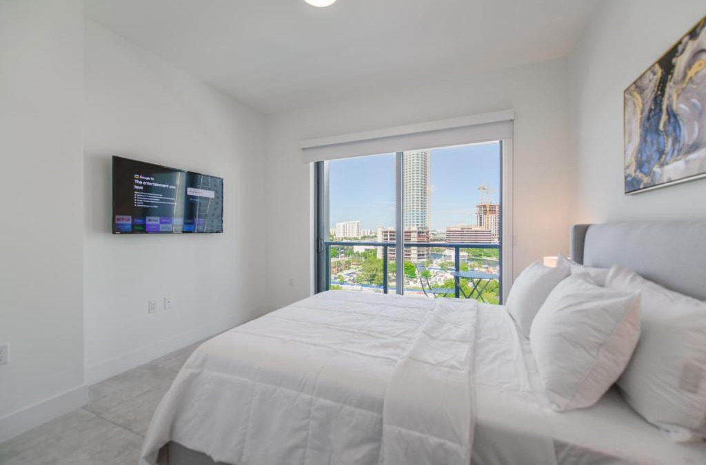 Brickell Apartment | Exclusive Condo in Glamorous Brickell