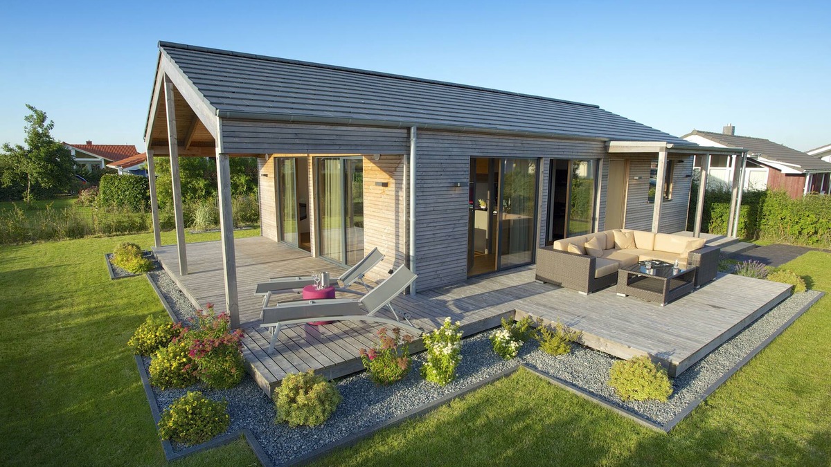 Wesselburenerkoog House | Exclusive design holiday home made of healthy natural materials with top equipment