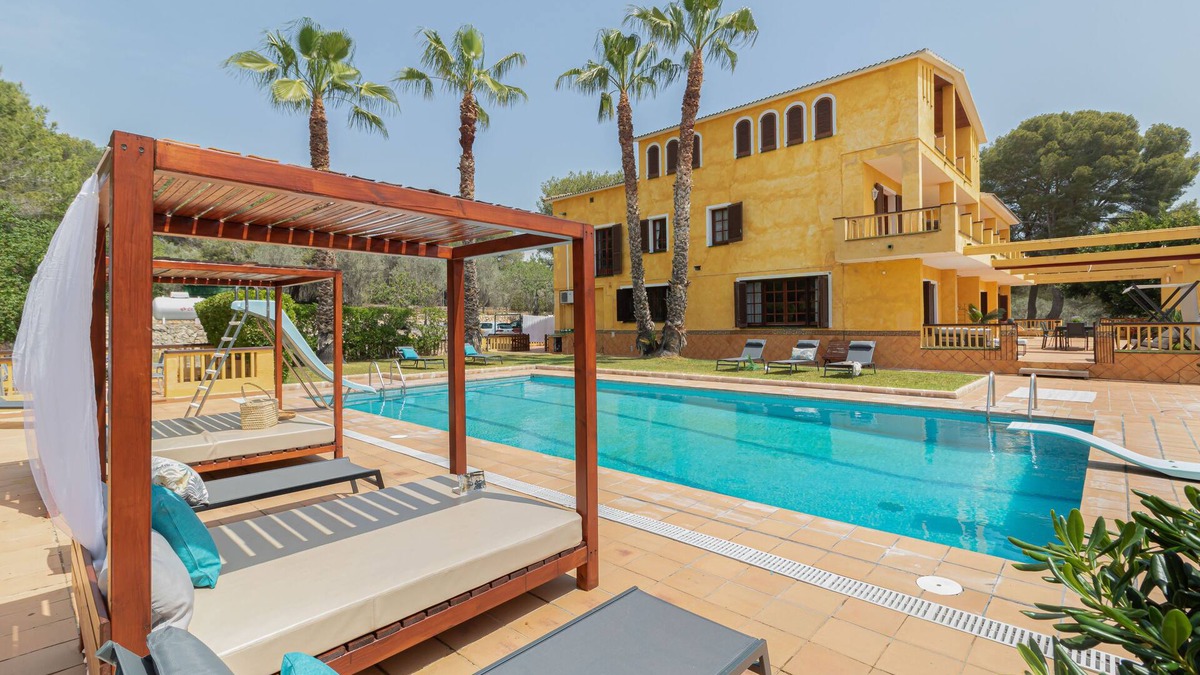 Vilanova I la Geltru Villa | Exclusive environment surrounded by nature 10 minutes from the beach.