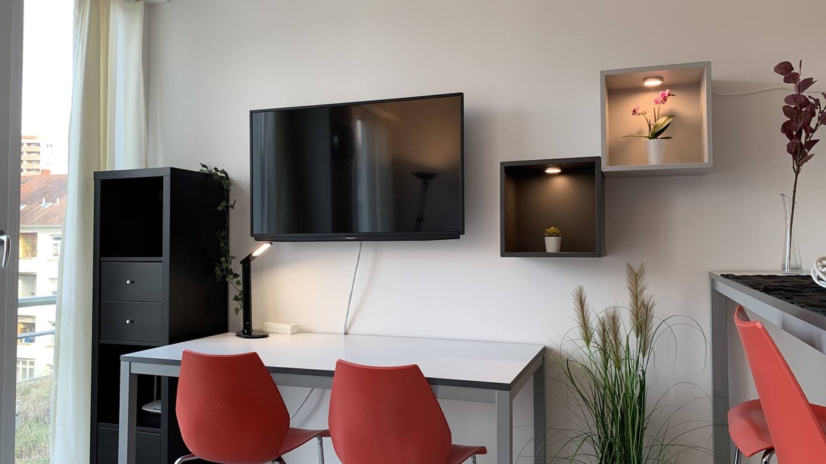 Sudstadt Ostlicher Teil Apartment | ☆ Exclusive feel-good oasis by Rabe - ✔Netflix ✔Gym ✔Parking