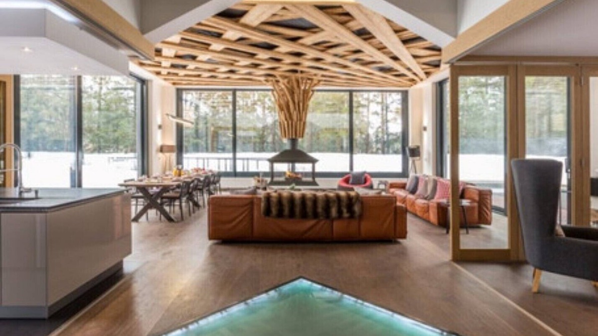 Les Praz-de-Chamonix Ski Chalet | Exclusive modern chalet with swimming pool, sauna and mountain views