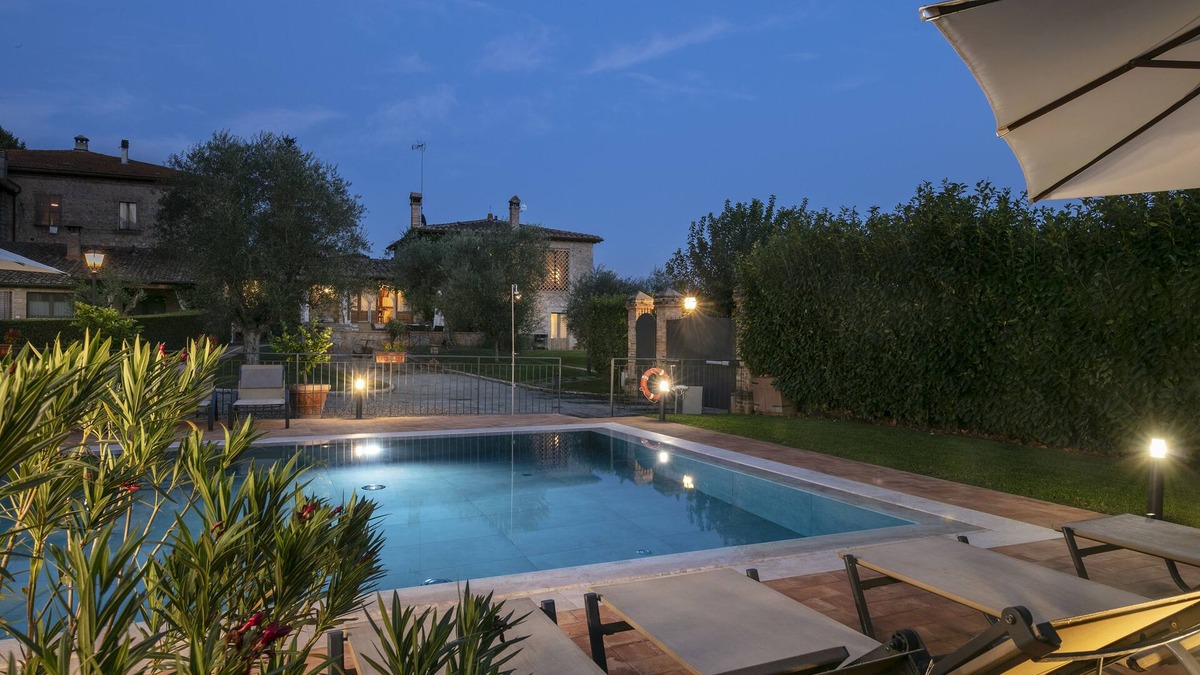 Siena House | Exclusive luxury property with private pool in Siena countryside Borgo la Chiusa