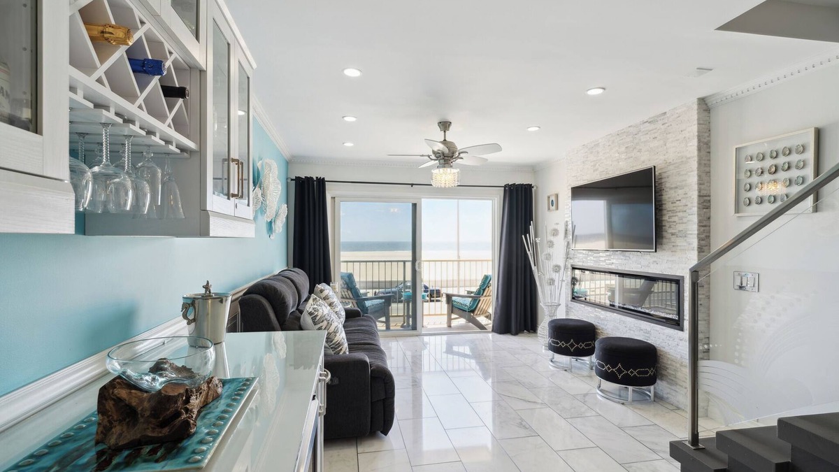 Port Hueneme Condo | Exclusive Oceanfront Property