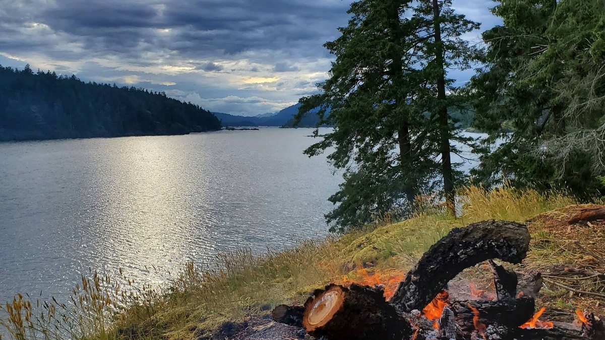 Quadra Island House | Exclusive Off Grid House on Stunning Private Island