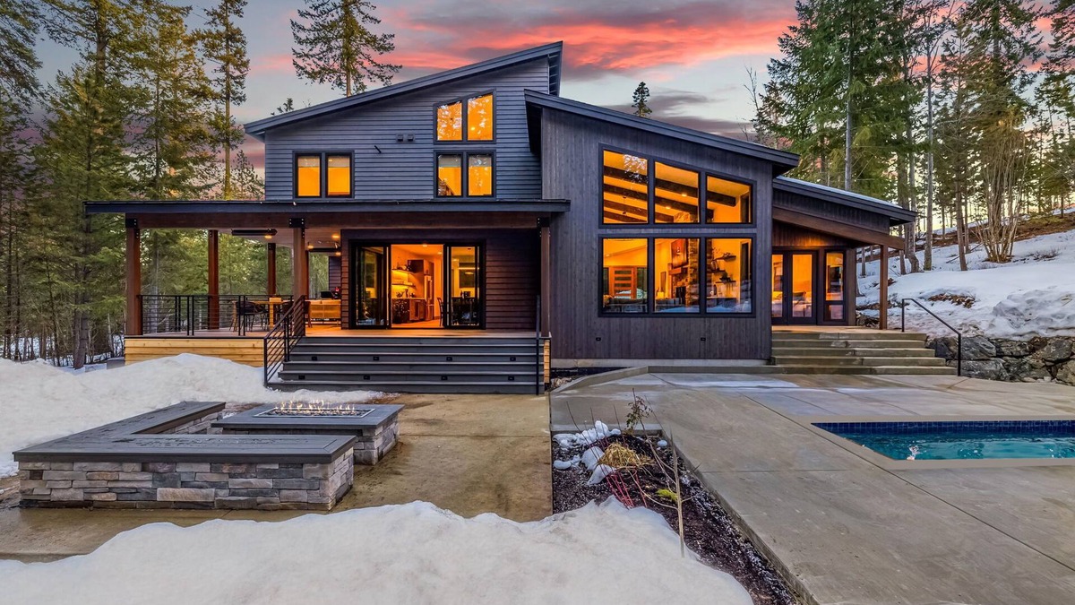 Ronald House | Exclusive Perk @ Suncadia's #1 Private Setting + Pool/Amazing Game Room