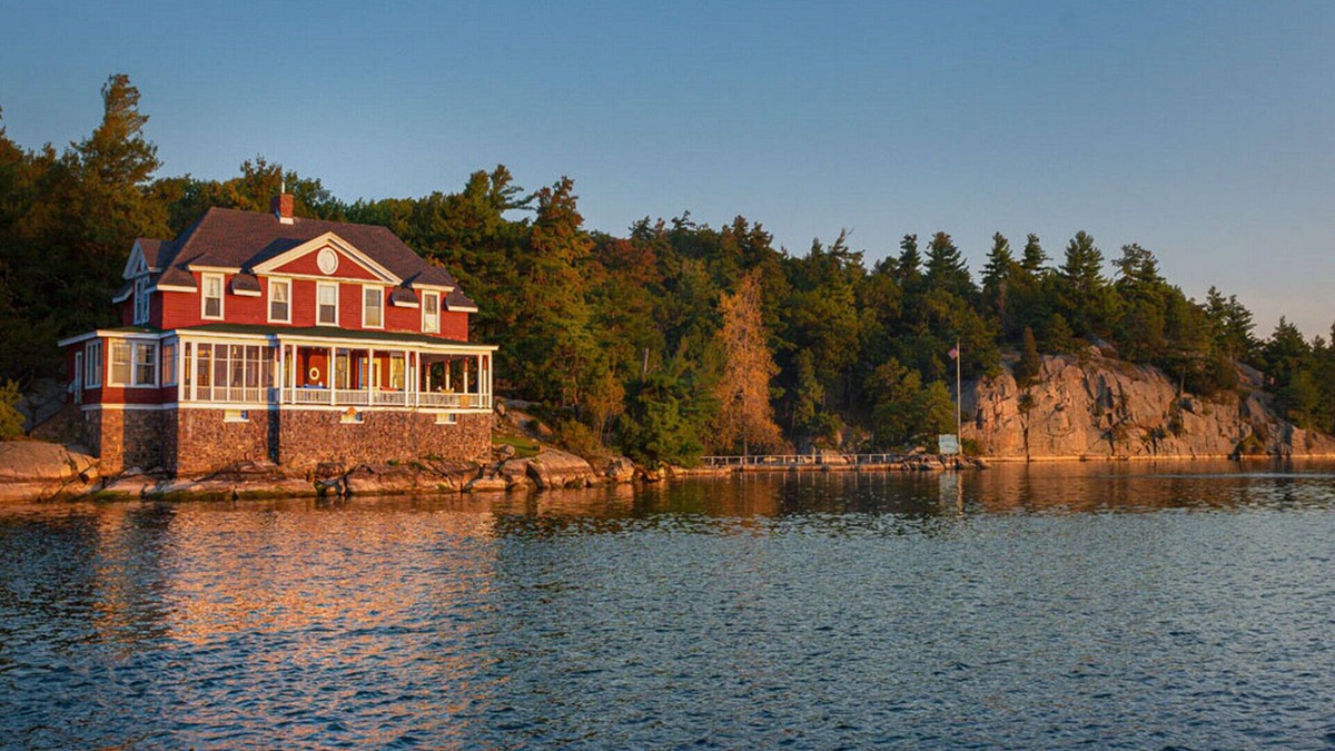 Frontenac House | Exclusive & Private Island Getaway on the St. Lawrence River in the 1000 Islands