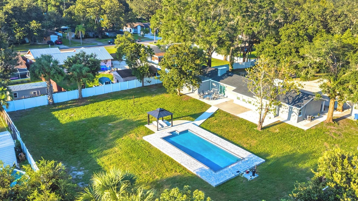 Bearss Plaza Villa | Exclusive Resort-Style Villa – Luxury Pool Retreat, Sleep 26+ Guests