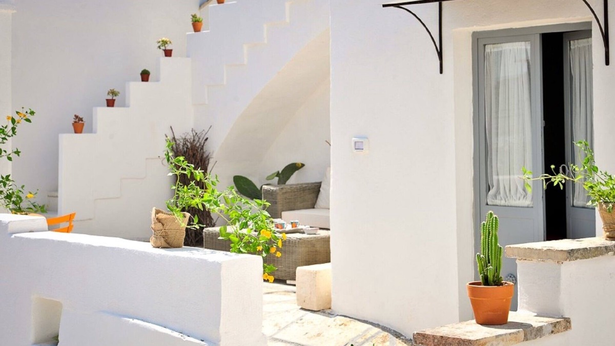 Surano Apartment | Exclusive terrace 11 km from the sea - Pomegranate Apartment
