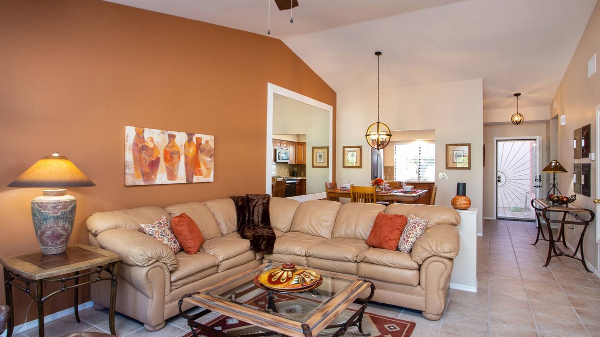 Casas Adobes House | Exclusive Tucson Omni
