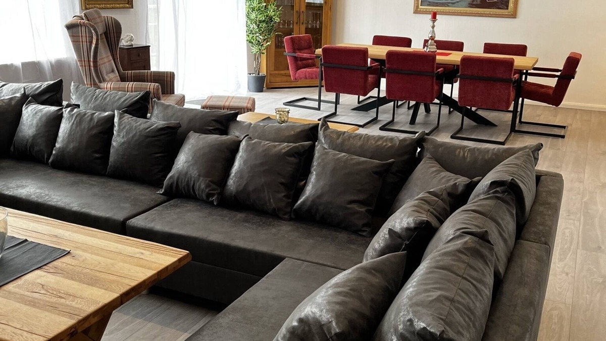 Sandhausen Apartment | Exclusive vacation apartment 200 sqm - Only 10 minutes to Heidelberg city center