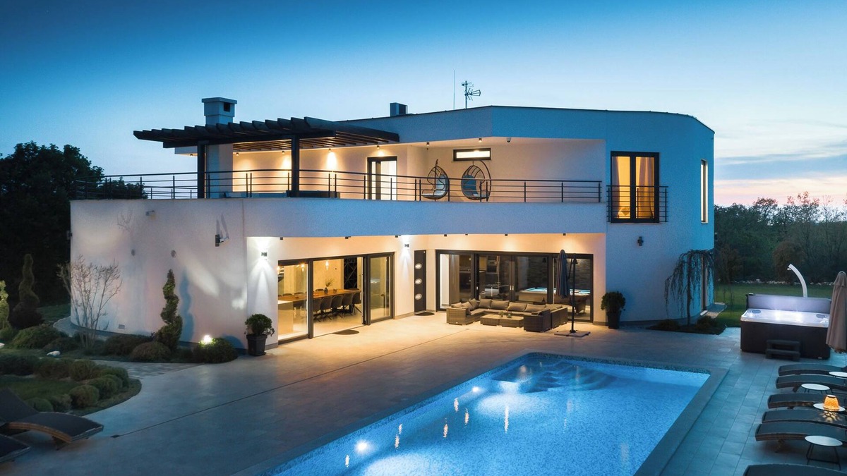 Jursici Villa | Exclusive Vila, private tennis court, mini golf, heated pool, 10.000m2 plot area