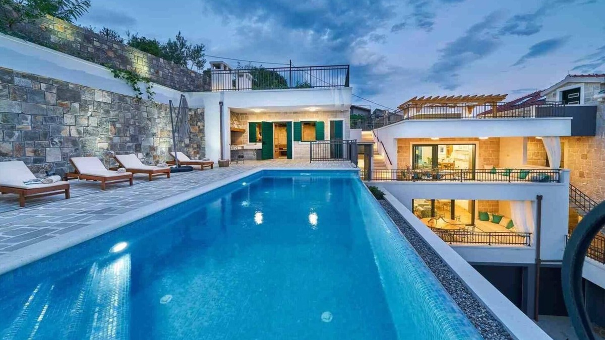 Jesenice Villa | Exclusive Villa Amara with infinity heated pool - sea view, family, stylish, pet friendly, jacuzzi, sauna, bbq, 5 parking spaces