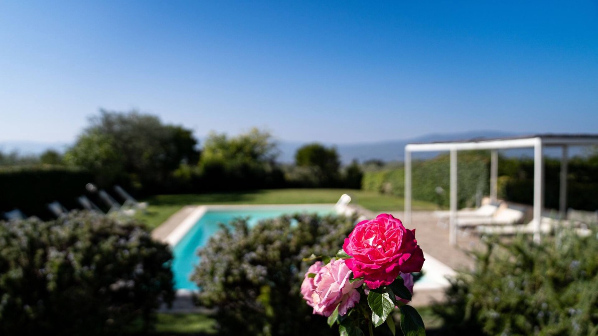 Bivio Pozzo Villa | Exclusive villa with gated pool, 12 pax, all-inclusive. 72 reviews, watch video