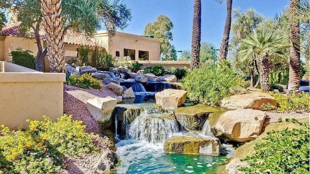 Scottsdale Ranch House | Executive 2 bedroom condo in the Raquet Club