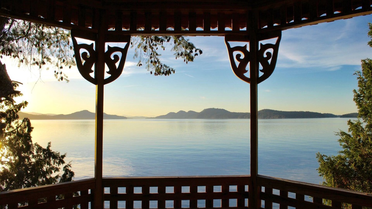 Saturna Island House | Executive-class cottage on private island with stunning ocean views