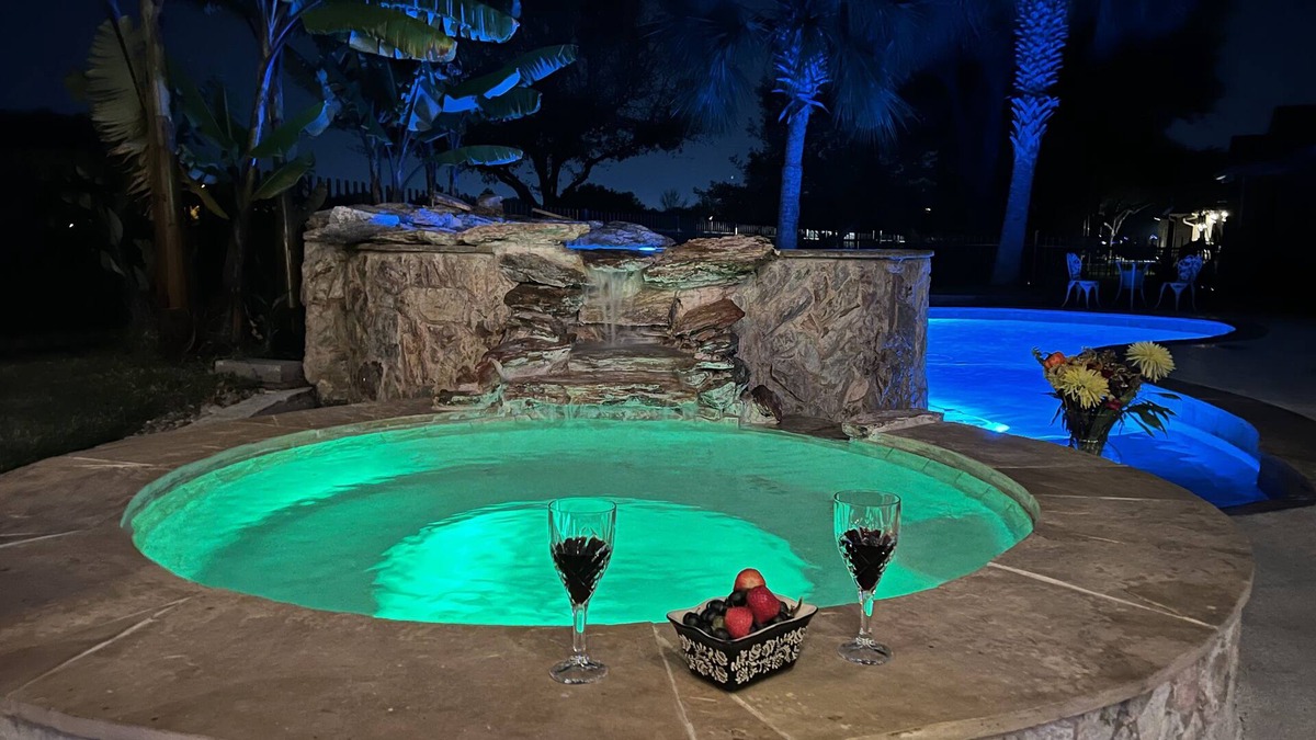 Cypress House | Executive Home on Golf Course , Pool, Spa and more