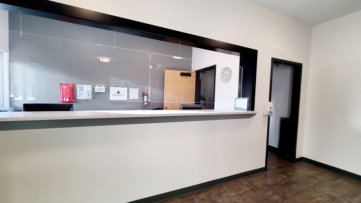 High Level Hotel | Executive House Suites Hotel & Conference Centre