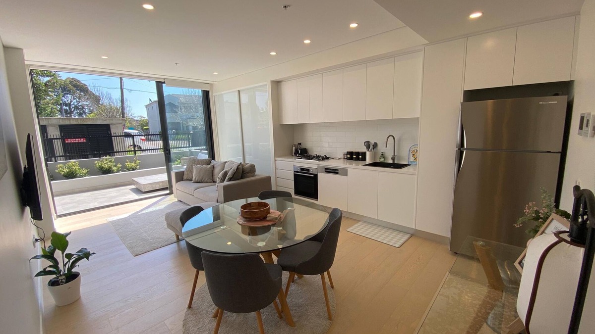 Engadine Apartment | Executive Oasis | Chic 1BR + Courtyard Retreat