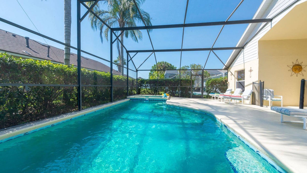 Indian Point Villa | Executive Private Disney Villa, 30 ft Pool, Spa, King, HD TV, Netflix, Wifi