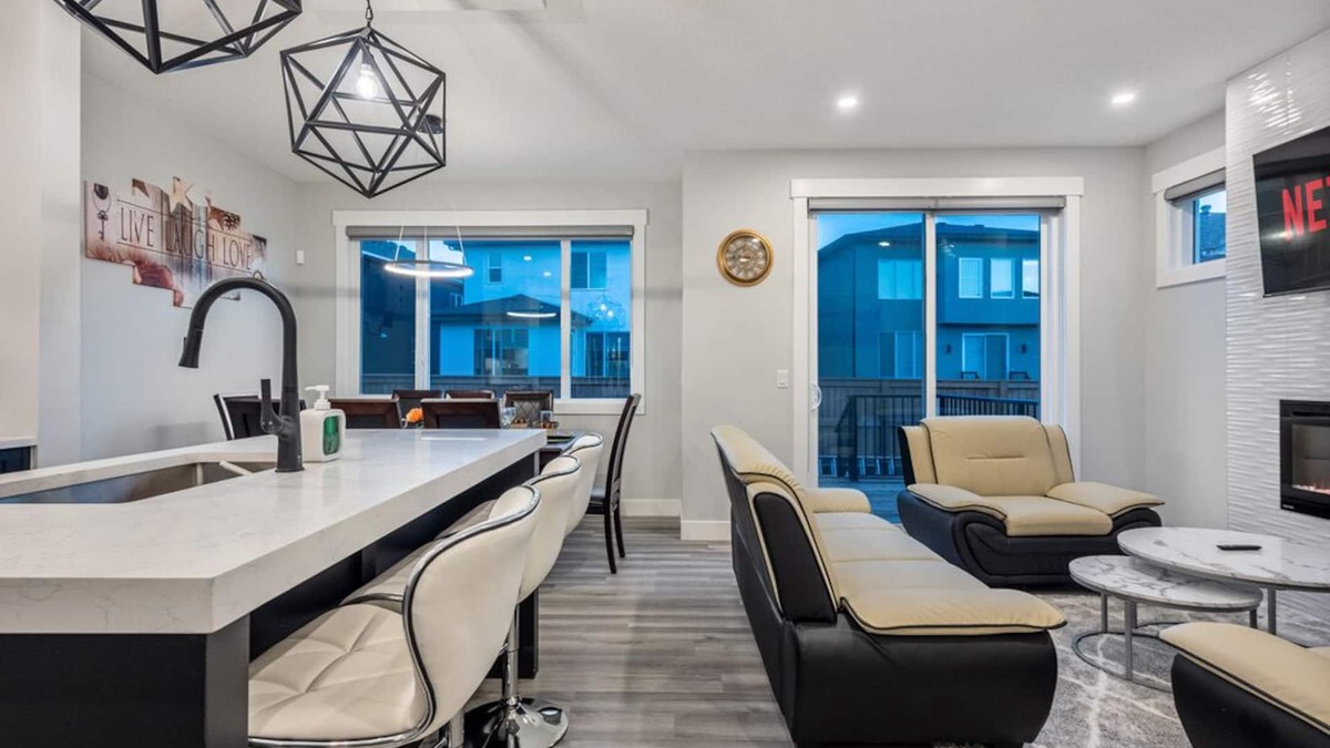 Chestermere House | Executive Space for Everyone (King beds). Come Stay Refreshed, Renewed & Reset.