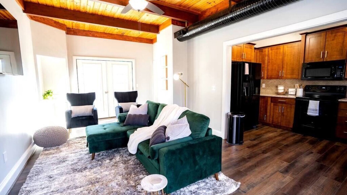 Southside House | Executive Townhome in Downtown Greensboro, NC