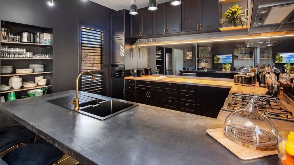 Inglewood House | exhale Country Escape Pool, wifi, sleeps 10