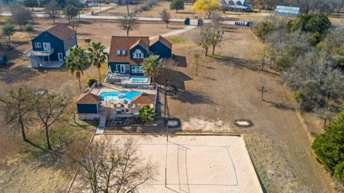 Manor House | Expansive 5-Acre Oasis w/Pool, Spa & Games
