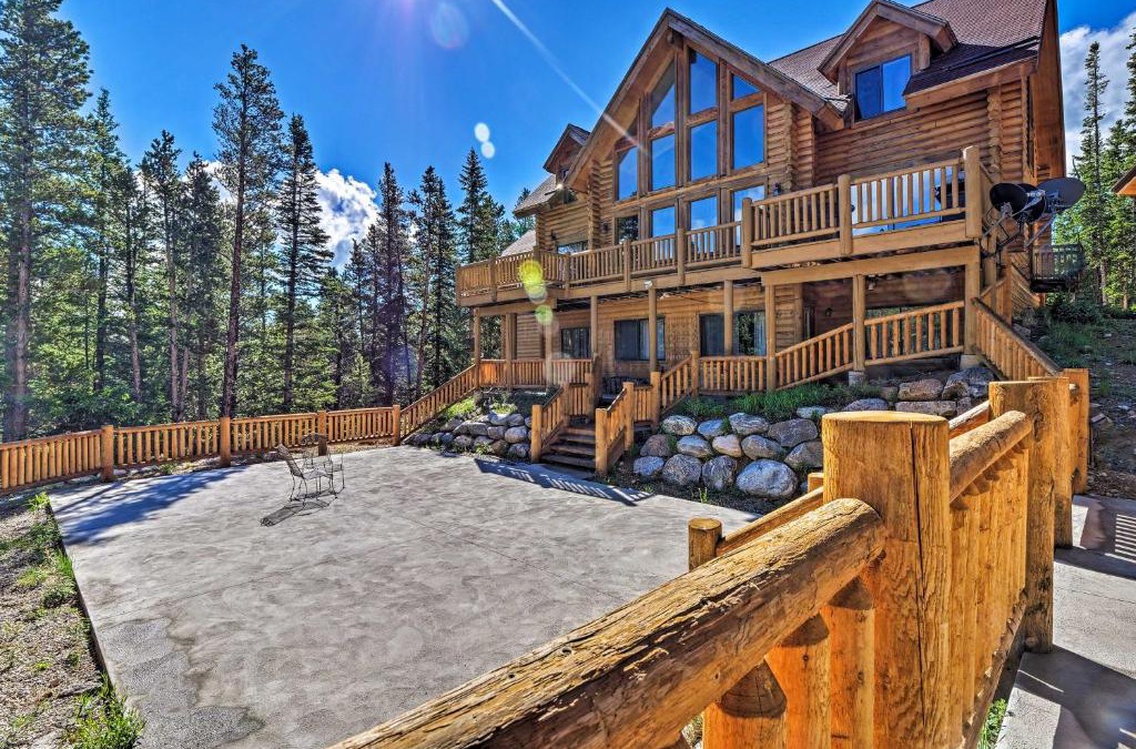 Fairplay House | Expansive Alma Cabin with Hot Tub and Mountain Views!
