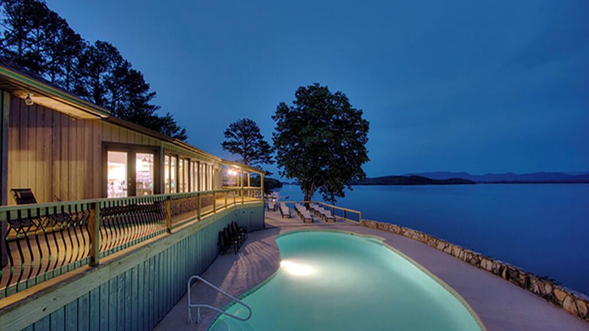 Dandridge House | Expansive Lakefront Retreat w/Pool & Games