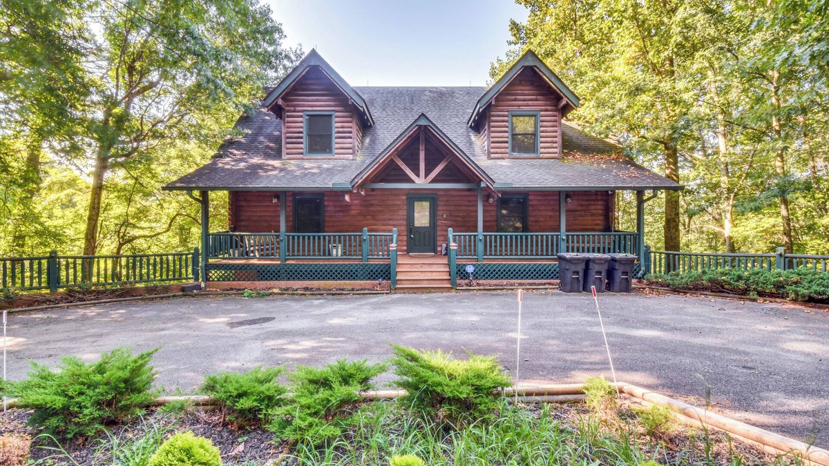 Sky Valley Cabin | Expansive Sky Valley Lodge w/Mountain Views!