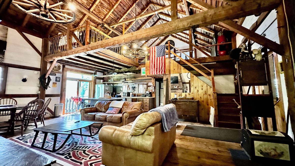 Bennington Other | Experience a VT one of a kind Renovated Barn- Leaf Peeping and all season fun